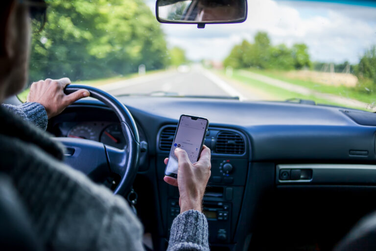distracted driving accidents