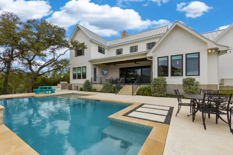 evidence for a Texas swimming pool injury claim